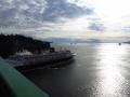 Ein Kreuzfahrtschiff, dass zufällig gerade passierte, als ich auf der Brücke war