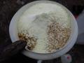 Nochmals ein fettes Müesli zum Morgenessen (Hafer, Granola und Milchpulver)